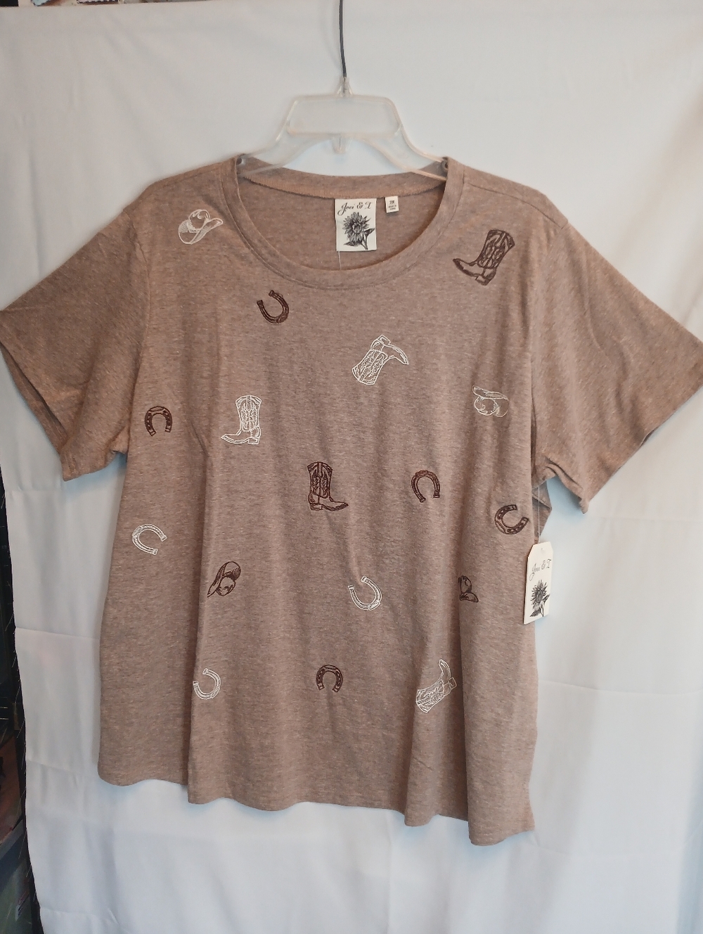 New! Joei & I Brown Cowboy Boots & Horsehoes Short Sleeve Western Graphic Tee 2X